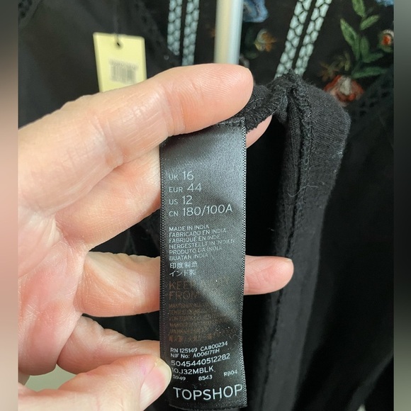 NWT TOPSHOP Women's 3/4 Sleeve Embroidered Smock Dress‎ Black Floral Sz 12 - Picture 4 of 8